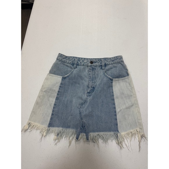 Free People Dresses & Skirts - Free People Blue Denim Patchwork Frayed Hem Mini Skirt Size 4